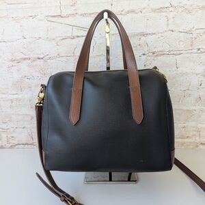 Fossil Sydney Satchel in the black and brown color combination